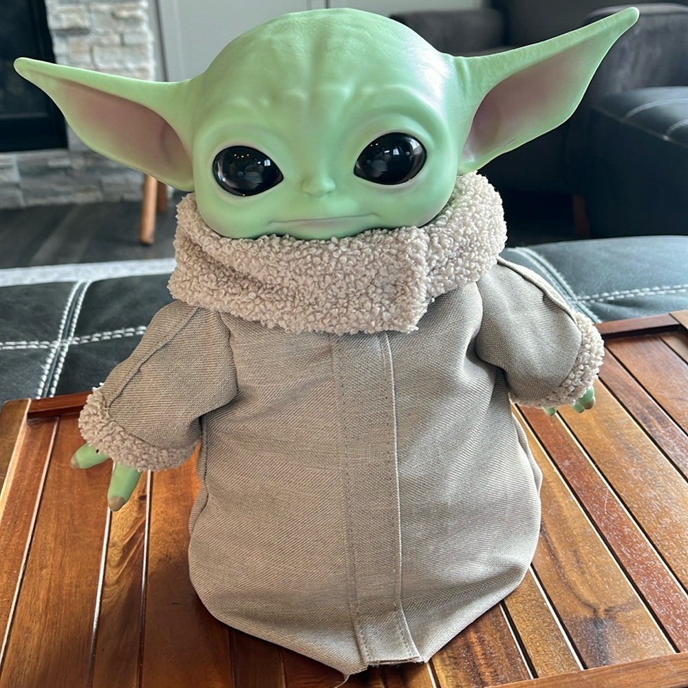 Baby Yoda. Star Wars. Mandalorian The Child Plush/Toy/Decor​